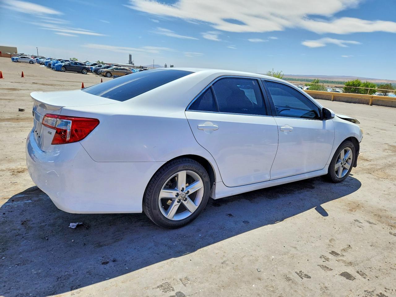 2013 Toyota Camry Se - Фото 3