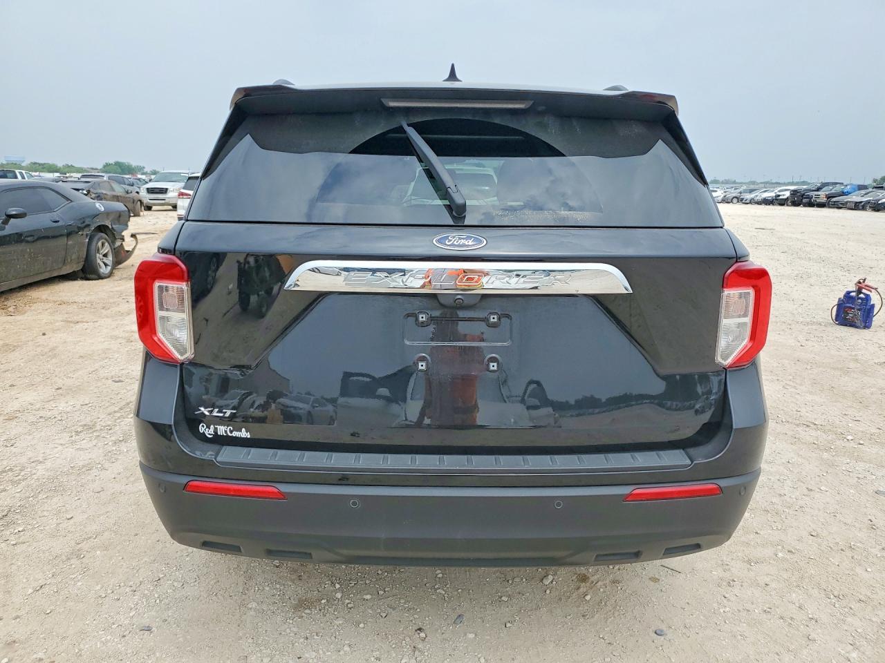 2024 Ford Explorer Xlt - Image 6