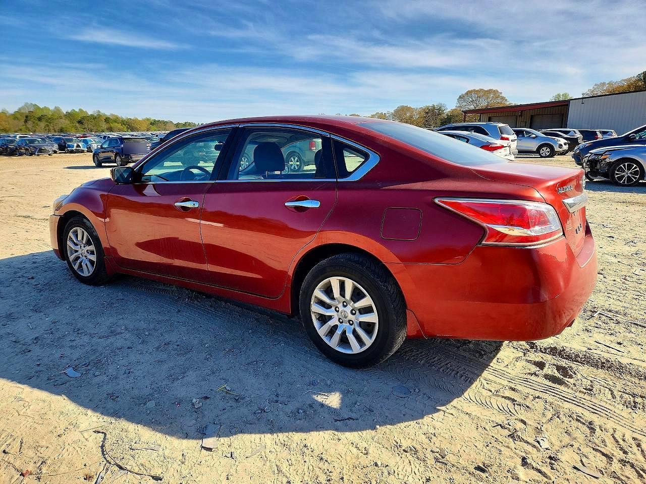 2014 Nissan Altima 2.5 S - Фото 2