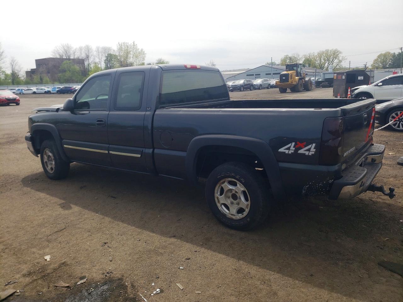 2003 Chevrolet Silverado K1500 - Фото 2