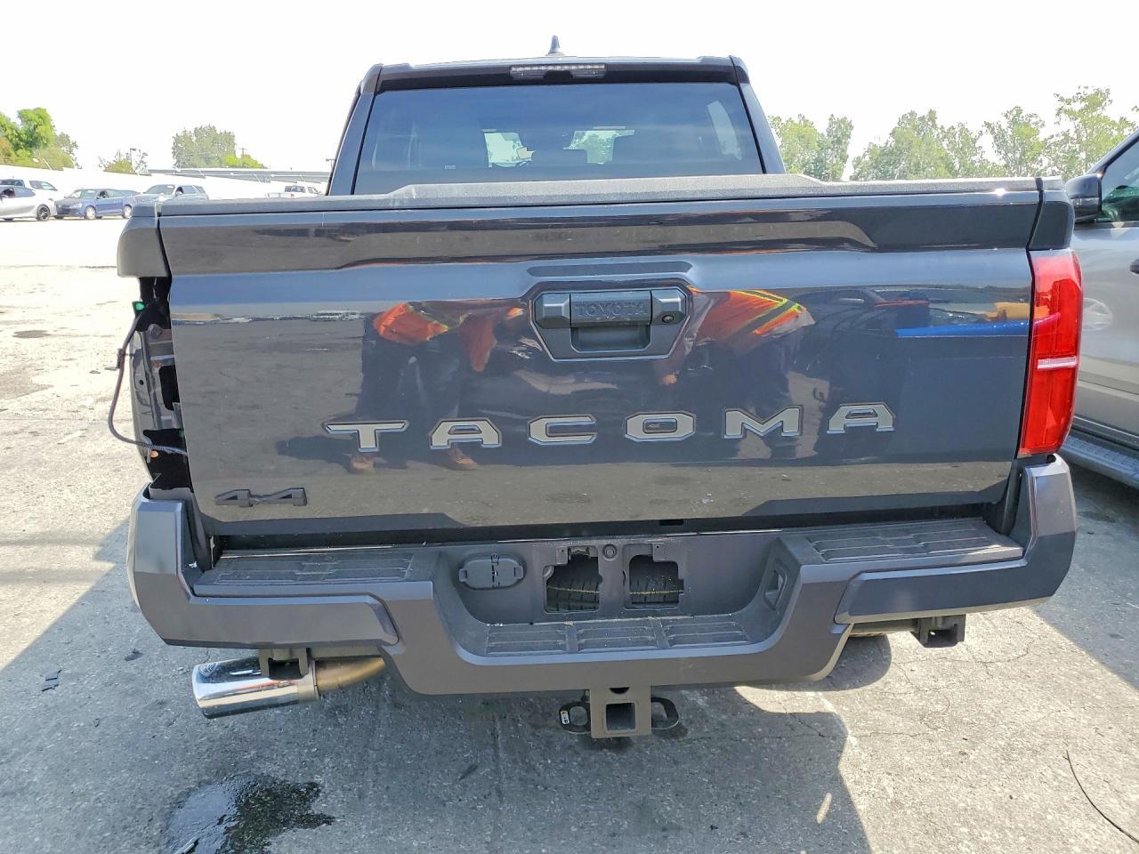 2025 Toyota Tacoma Sr5 - Image 6