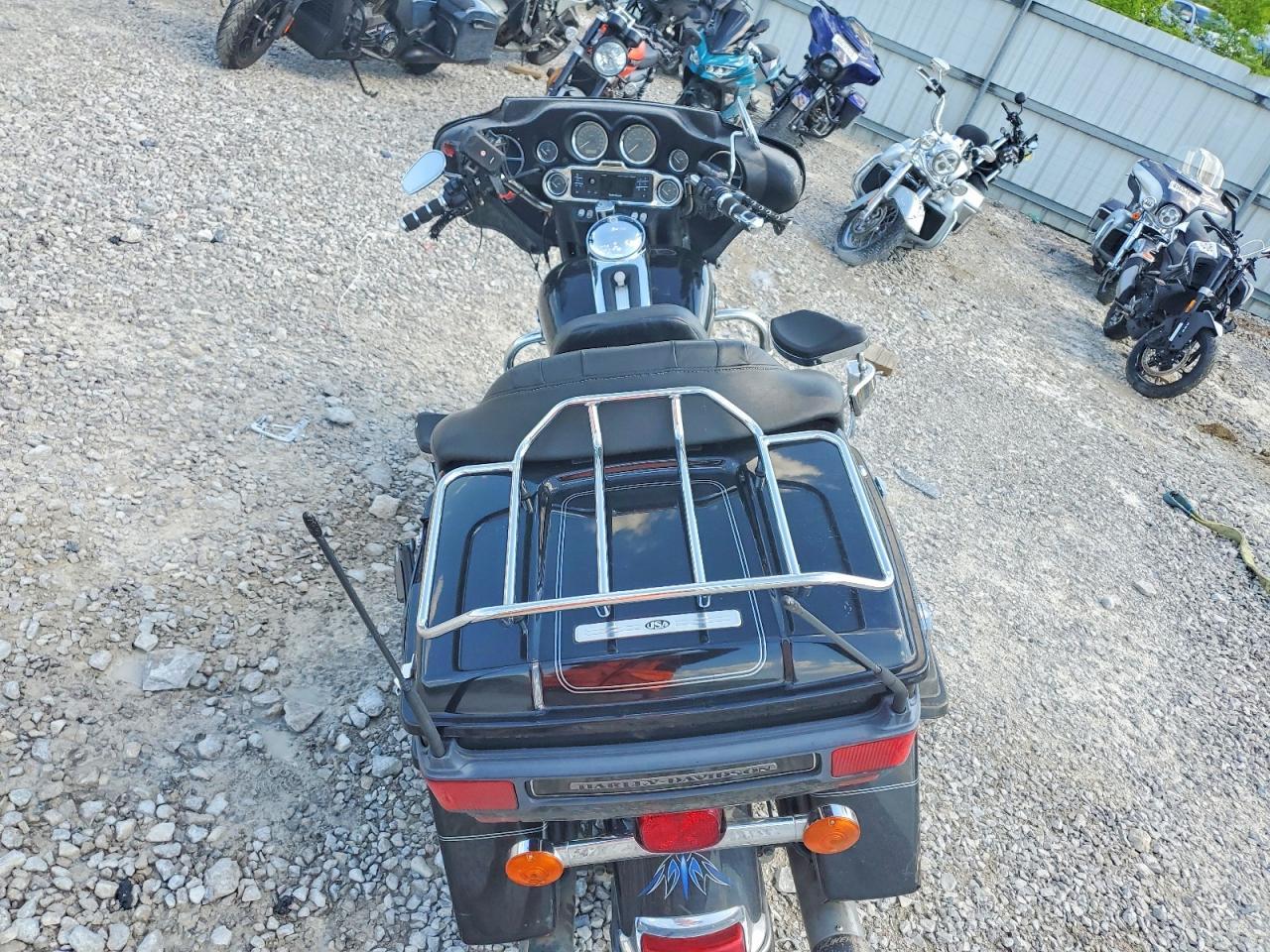 2009 Harley-Davidson Flhtcu - Image 6