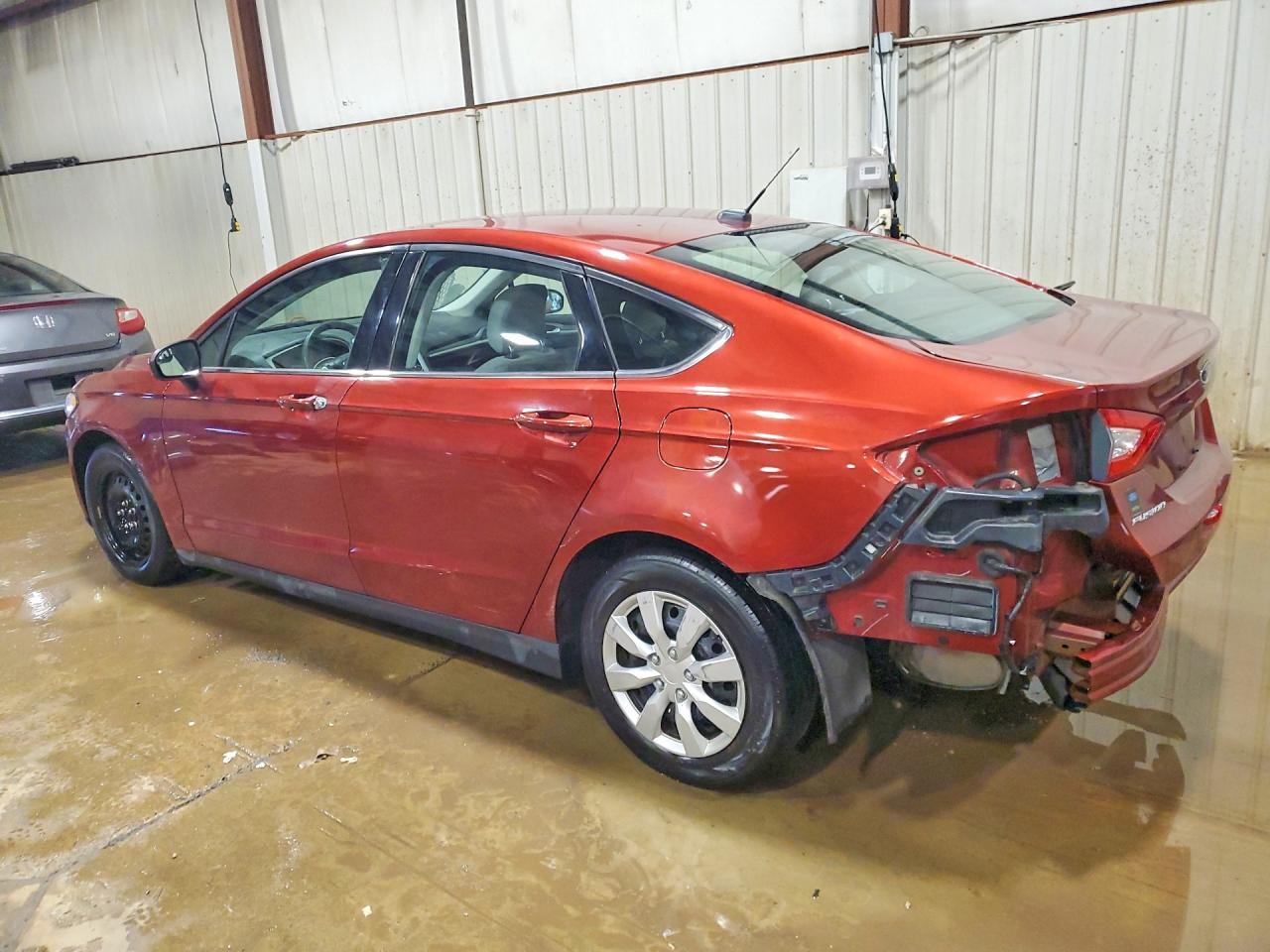 2014 Ford Fusion S - Фото 2