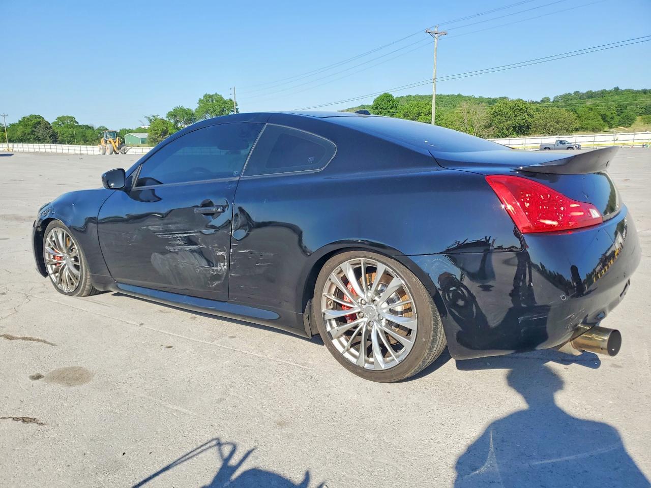 2015 Infiniti Q60 - Image 2