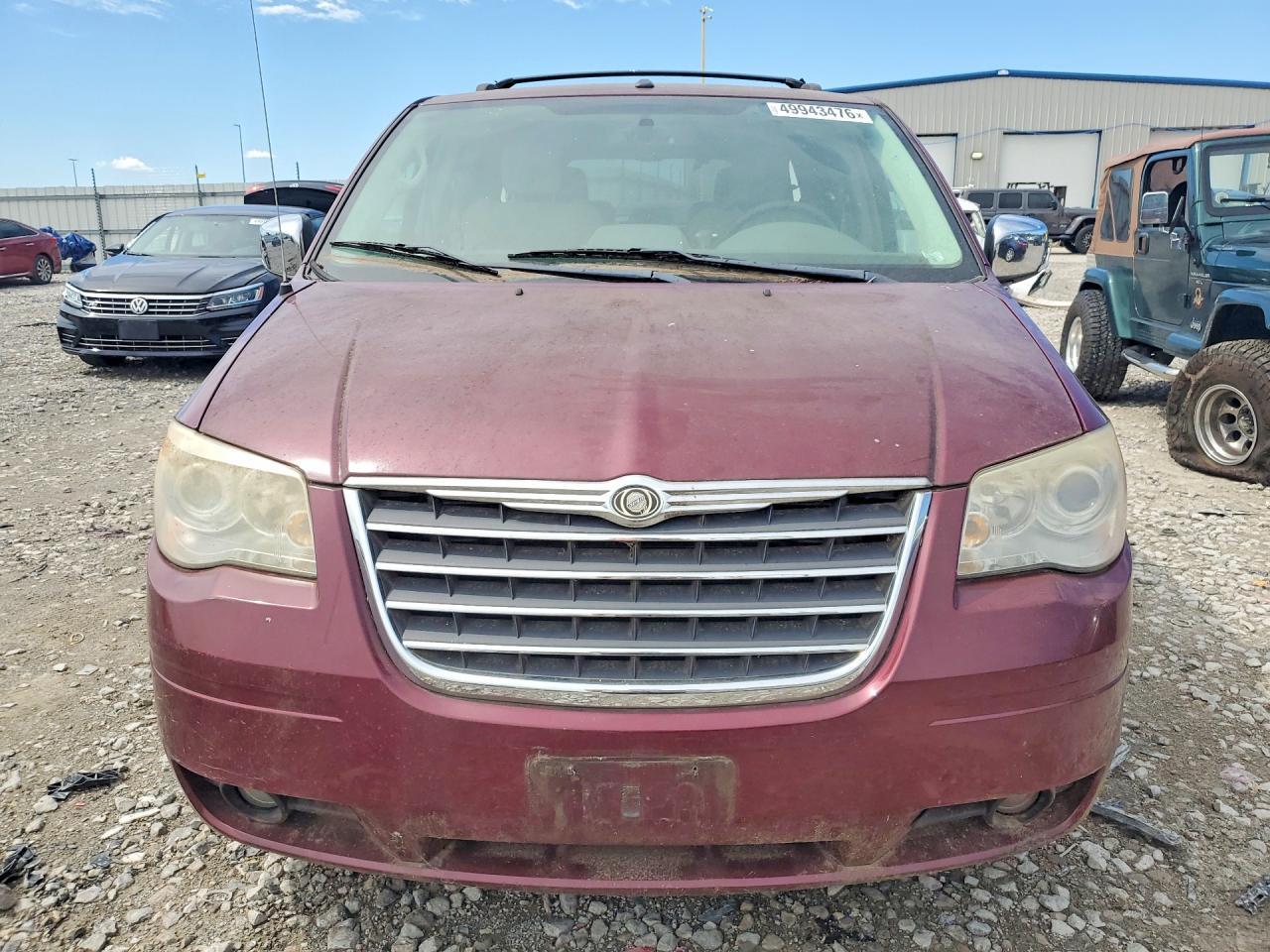 2008 Chrysler Town And Country - Фото 5
