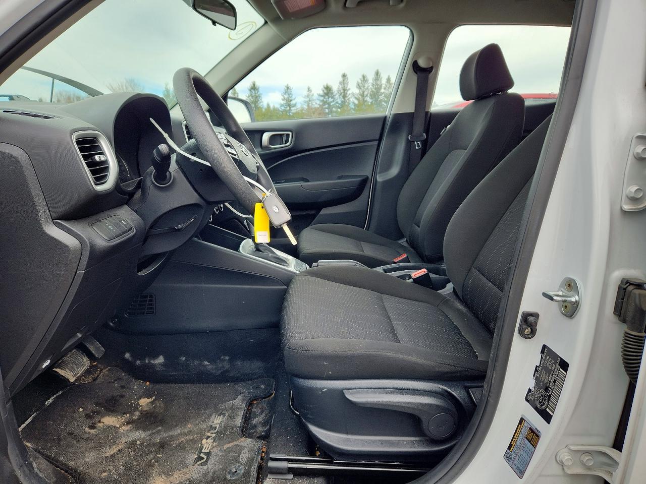 2022 Hyundai Venue - Image 7