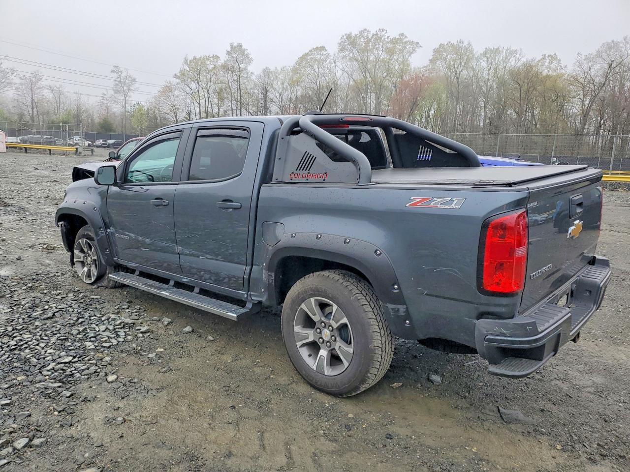 2016 Chevrolet Colorado Z71 - Image 2