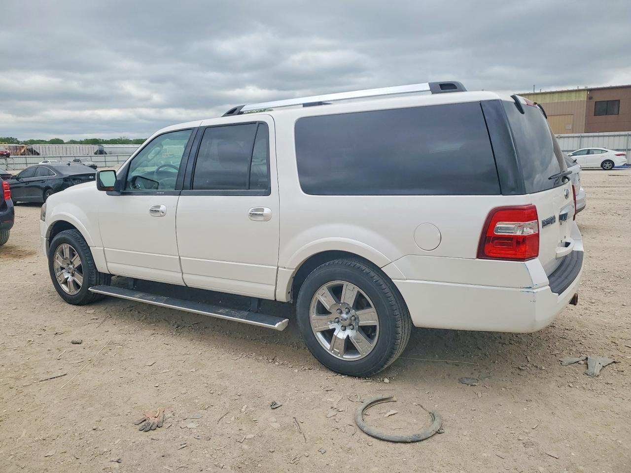 2010 Ford Expedition El Limited - Image 2
