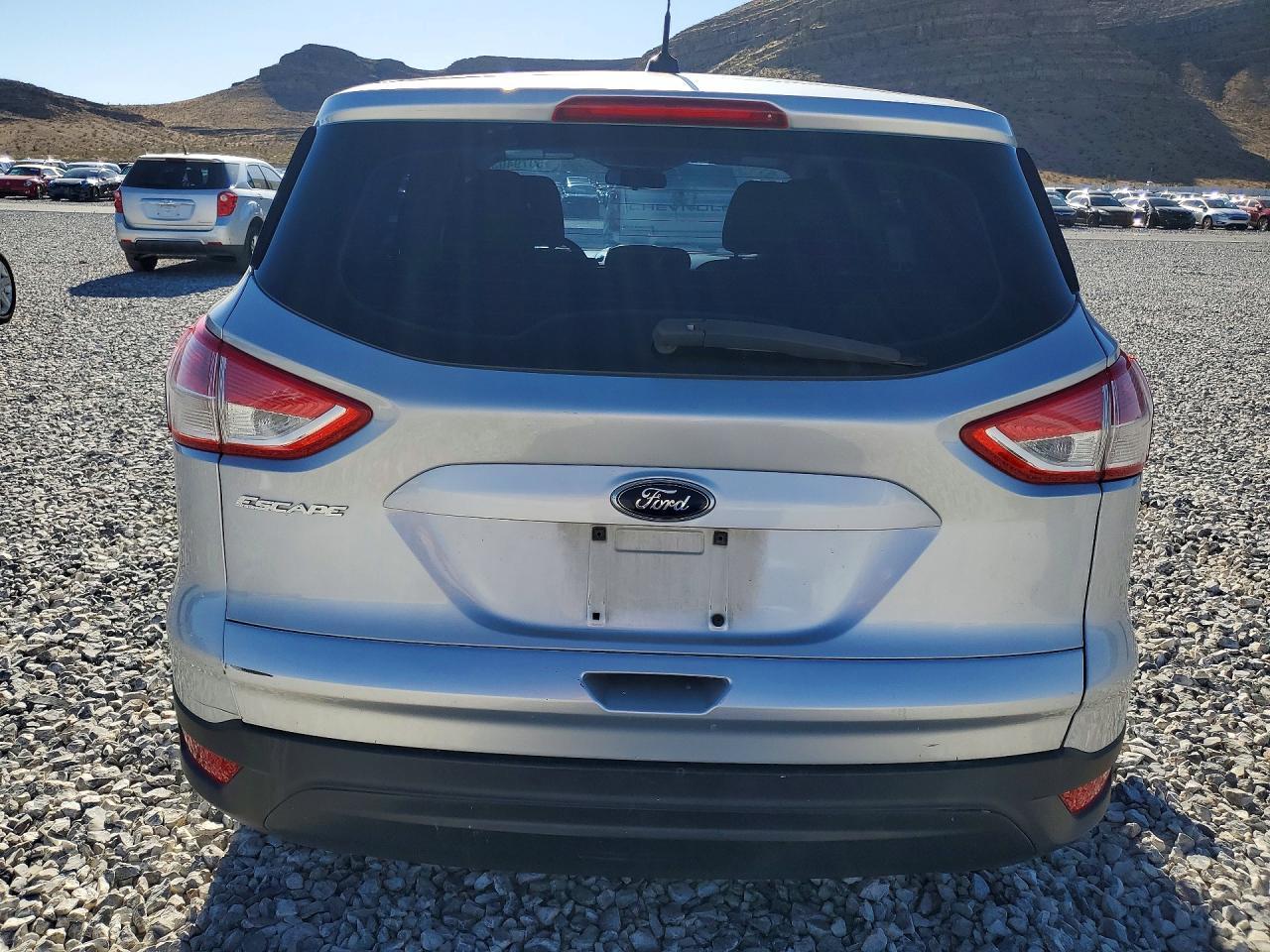 2013 Ford Escape S - Фото 6