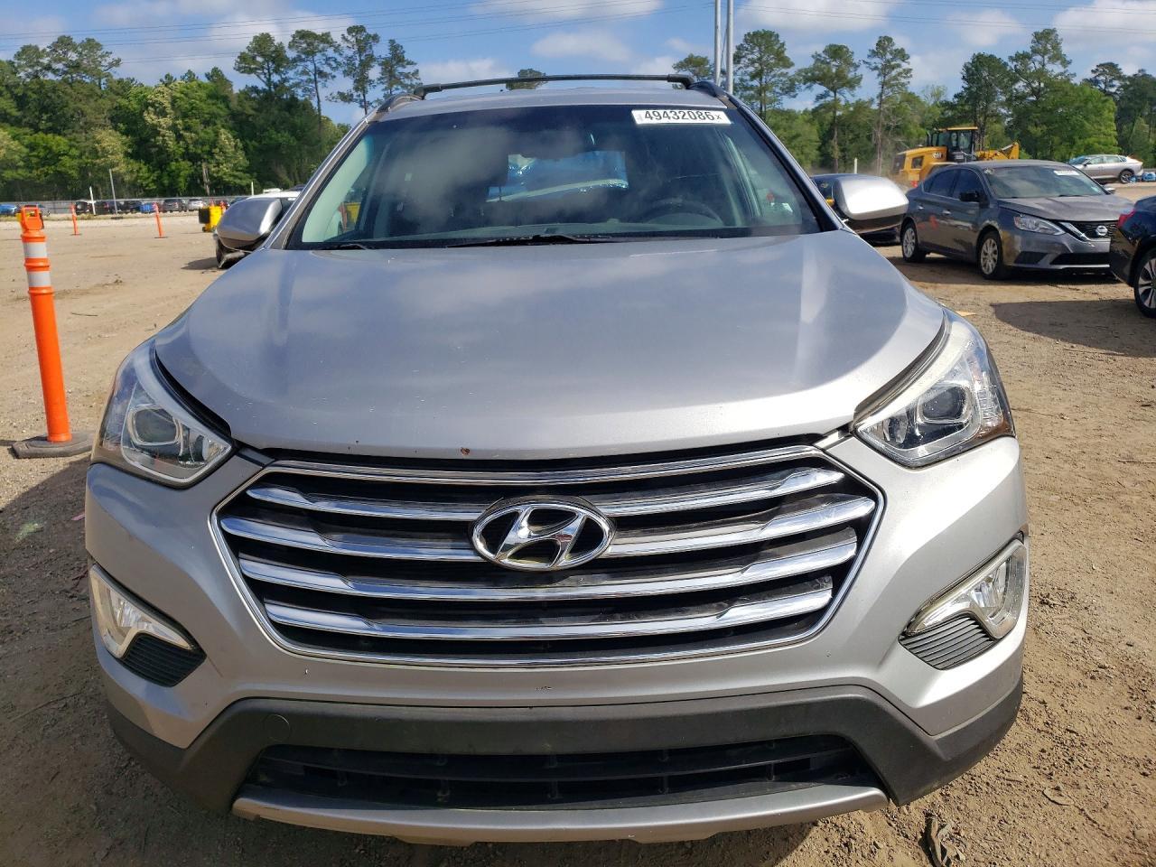 2015 Hyundai Santa Fe Gls - Image 5