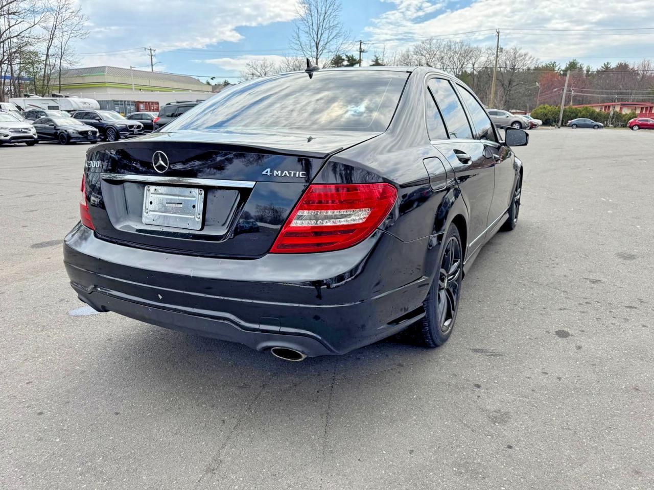 2013 Mercedes-Benz C 300 4Matic - Image 3