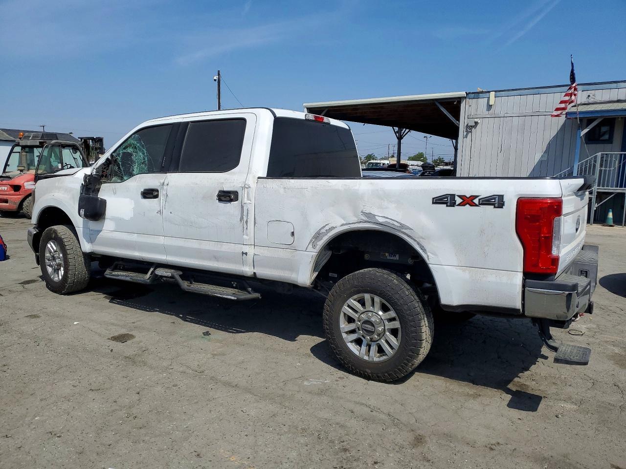 2019 Ford F250 Super Duty - Фото 2