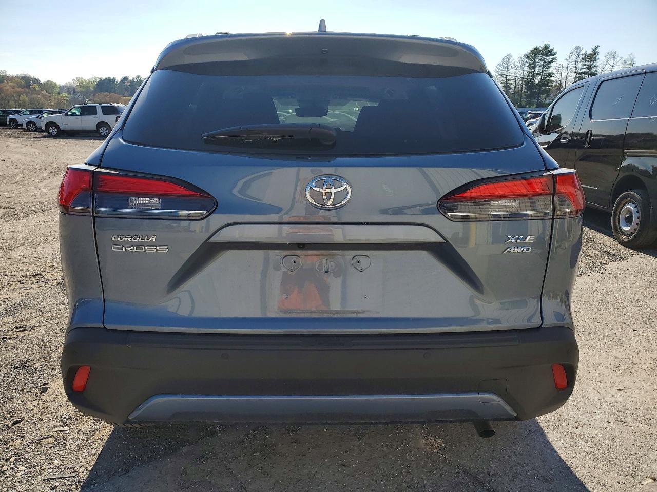 2024 Toyota Corolla Cross Xle - Фото 6