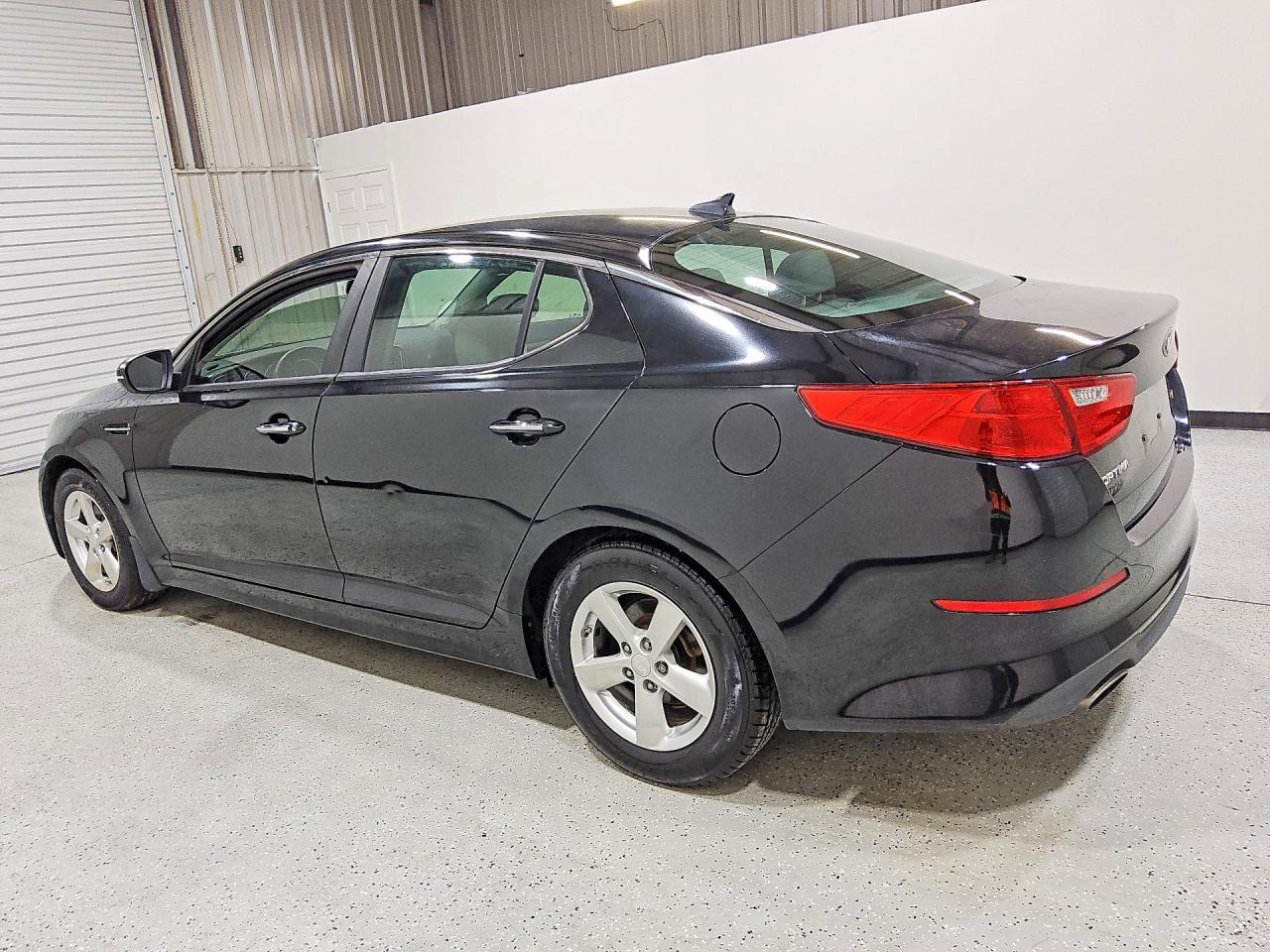 2015 Kia Optima - Фото 2
