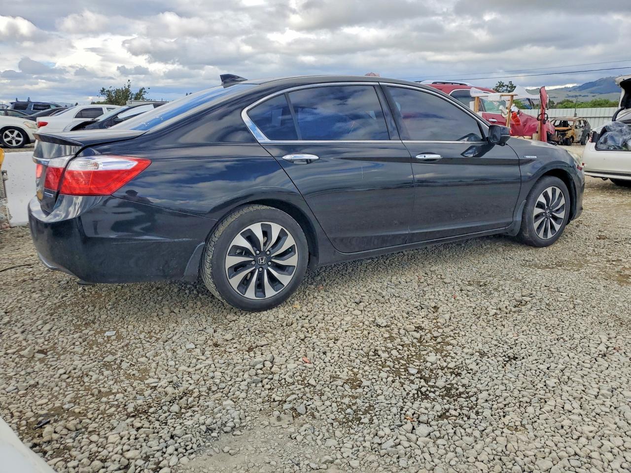2014 Honda Accord Hybrid - Фото 3