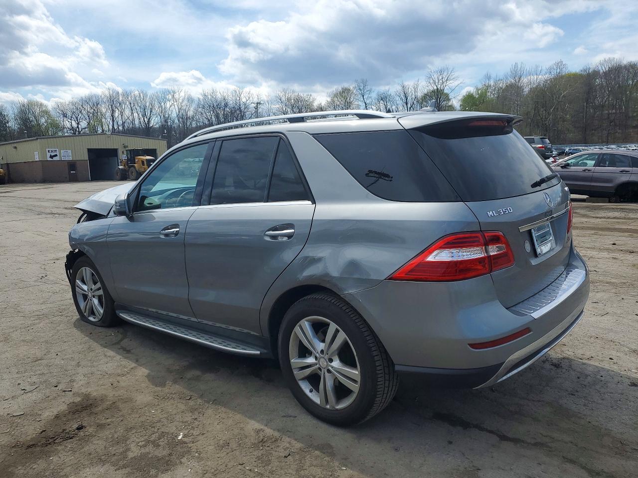 2013 Mercedes-Benz Ml 350 4Matic - Image 2