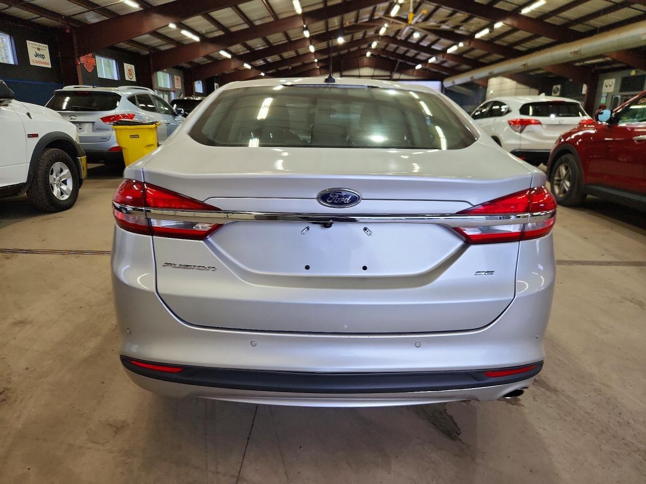 2017 Ford Fusion Se - Фото 6