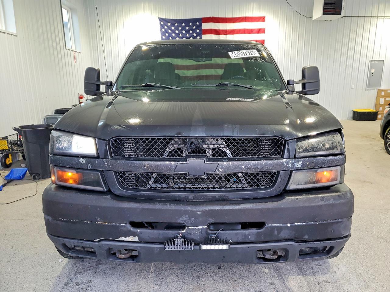 2004 Chevrolet Silverado K2500 Heavy Duty - Image 5