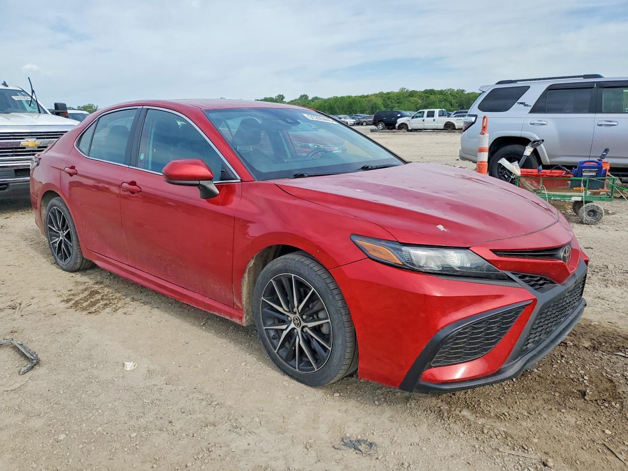 2021 Toyota Camry Se - Фото 4