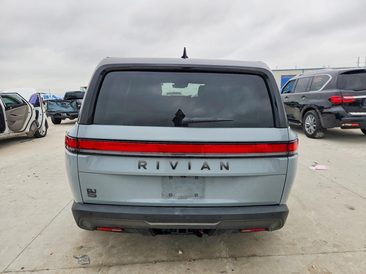 2026 Rivian R1S Adventure - Image 6