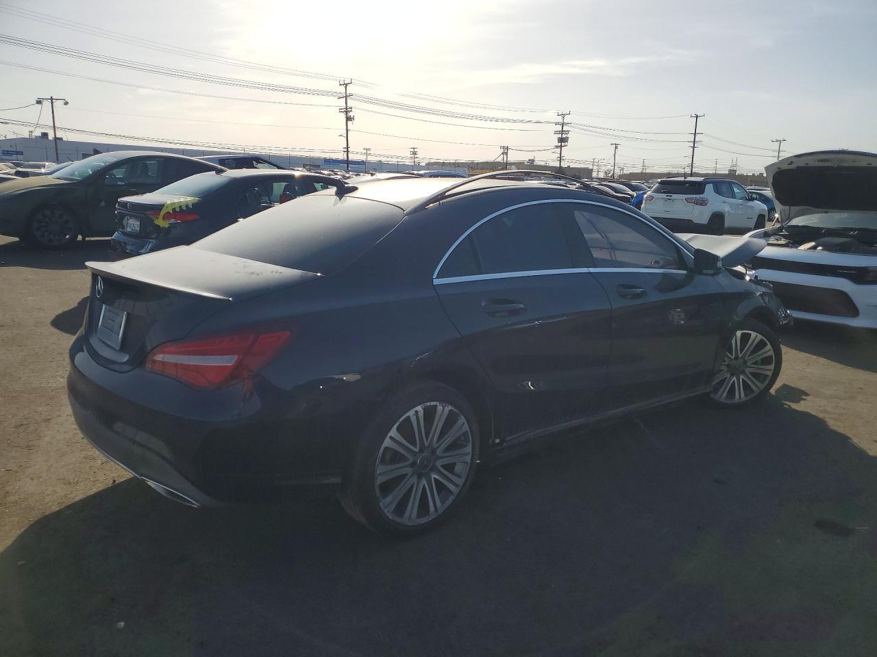 2018 Mercedes-Benz Cla 250 - Фото 3