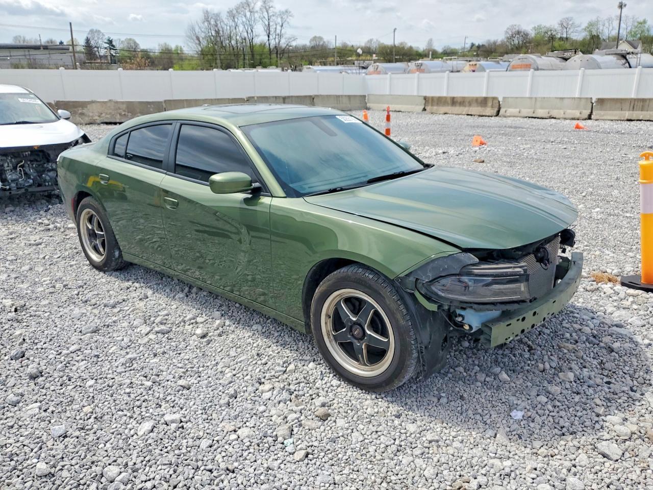 2020 Dodge Charger Sxt - Image 4