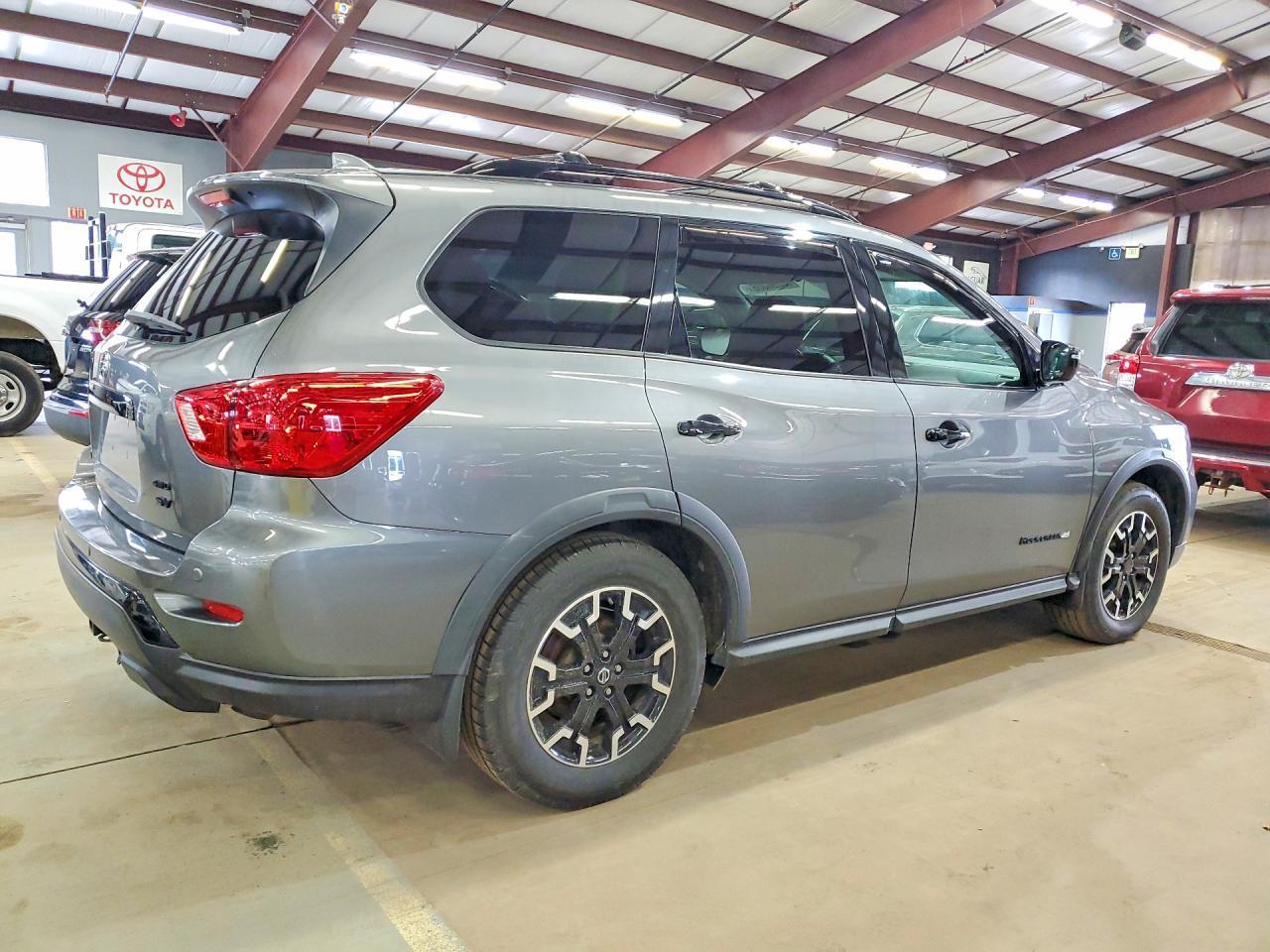 2020 Nissan Pathfinder Sv - Фото 3