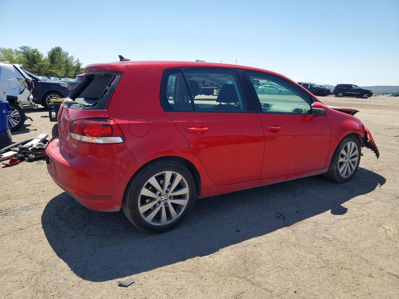 2012 Volkswagen Golf - Image 3
