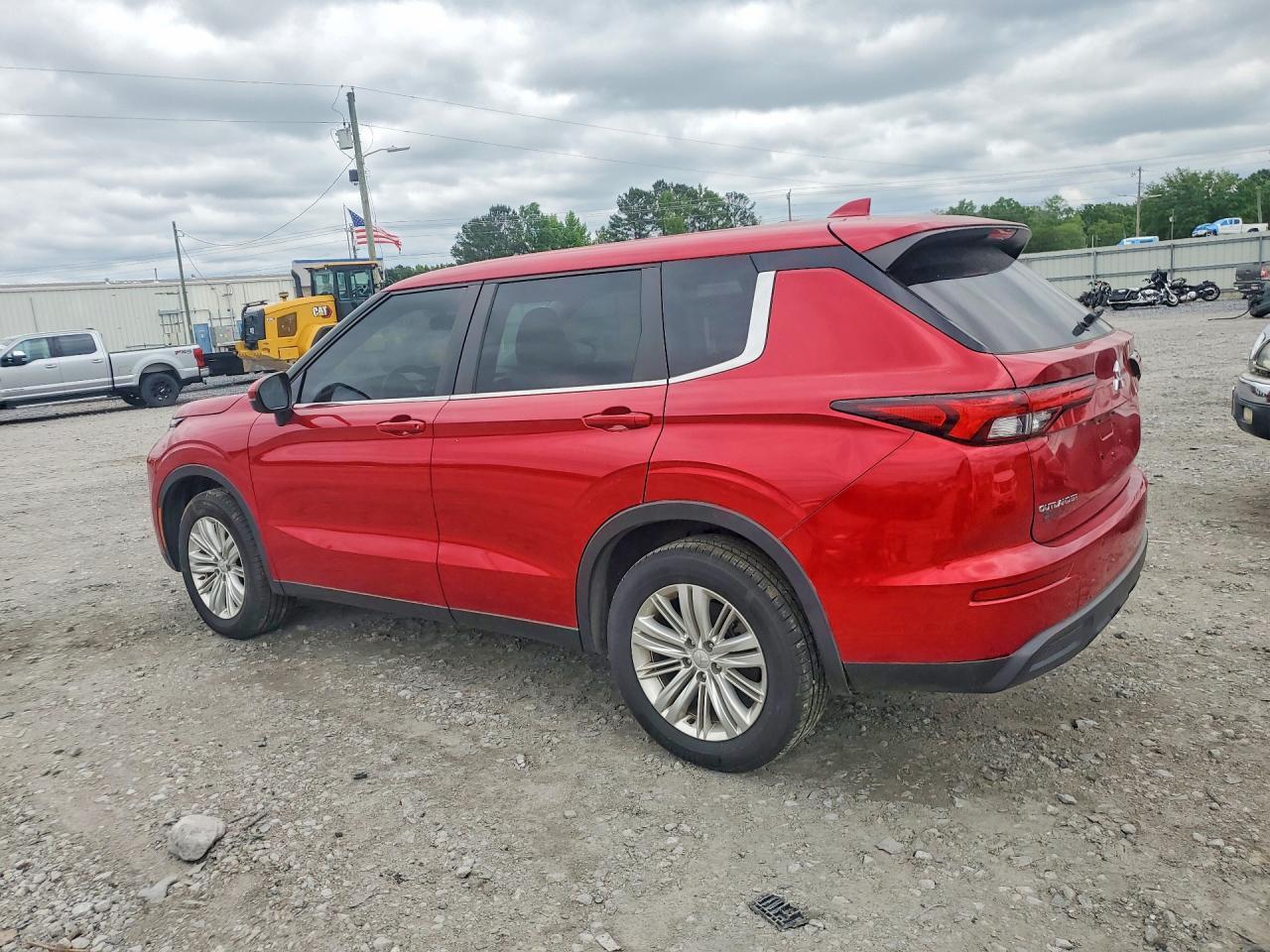 2023 Mitsubishi Outlander Es - Фото 2