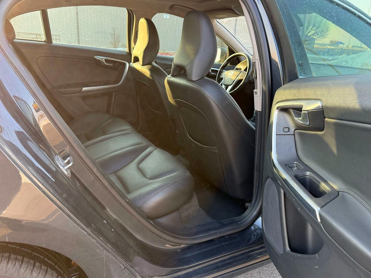 2015 Volvo S60 Premier - Image 6