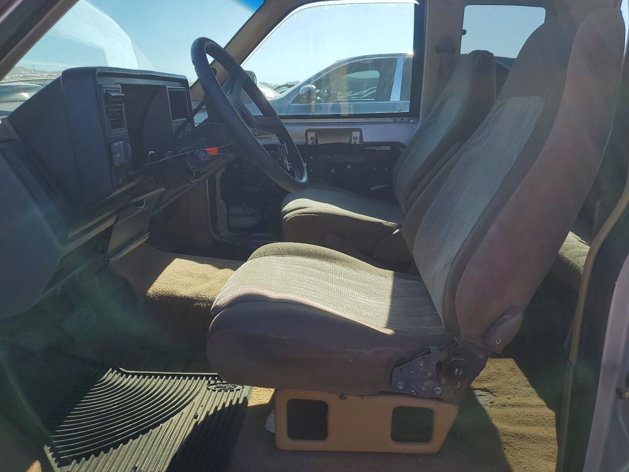 1994 Chevrolet Gmt-400 C1500 - Фото 7