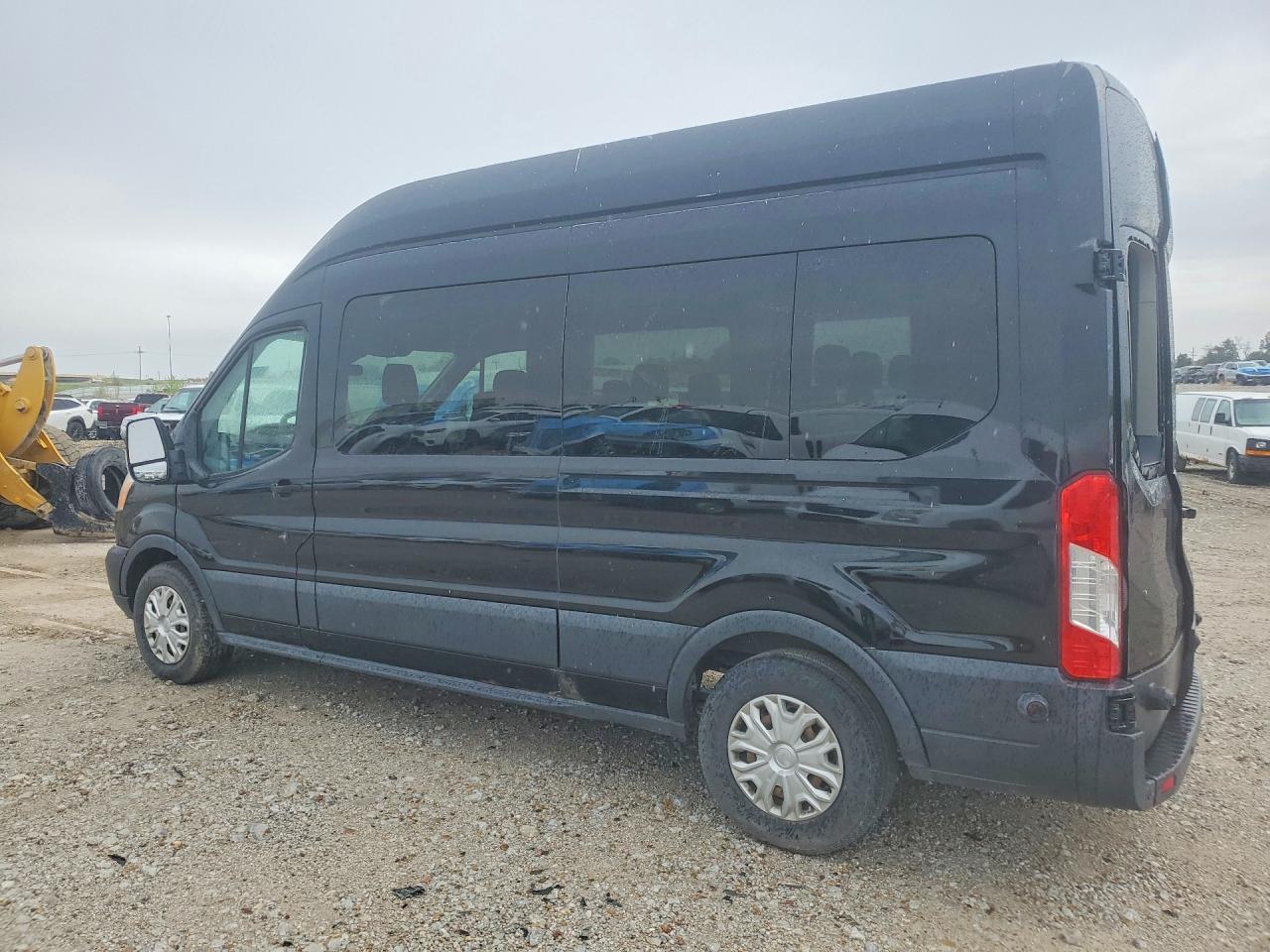 2017 Ford Transit T-350 - Фото 2