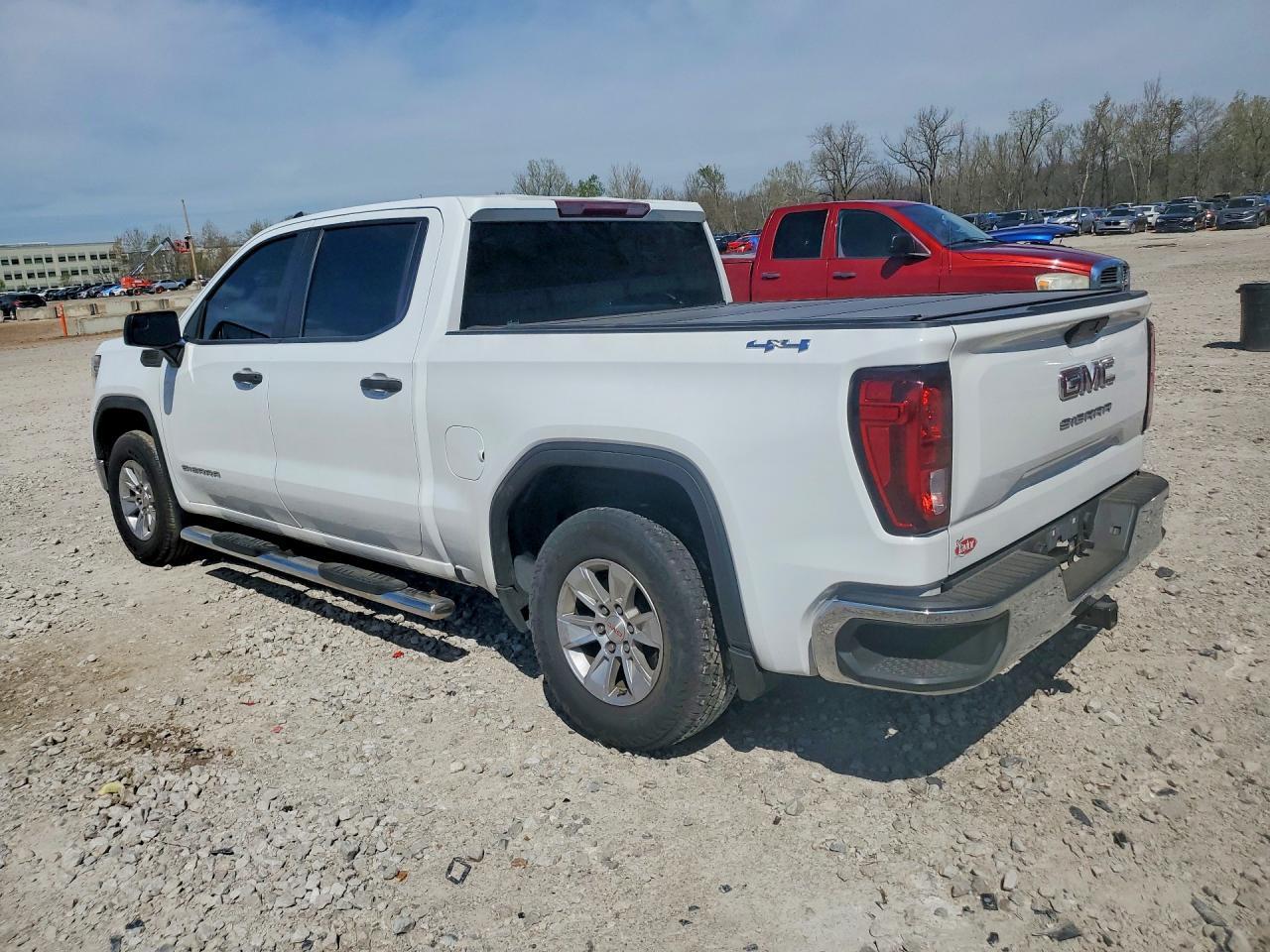 2021 GMC Sierra K1500 - Фото 2