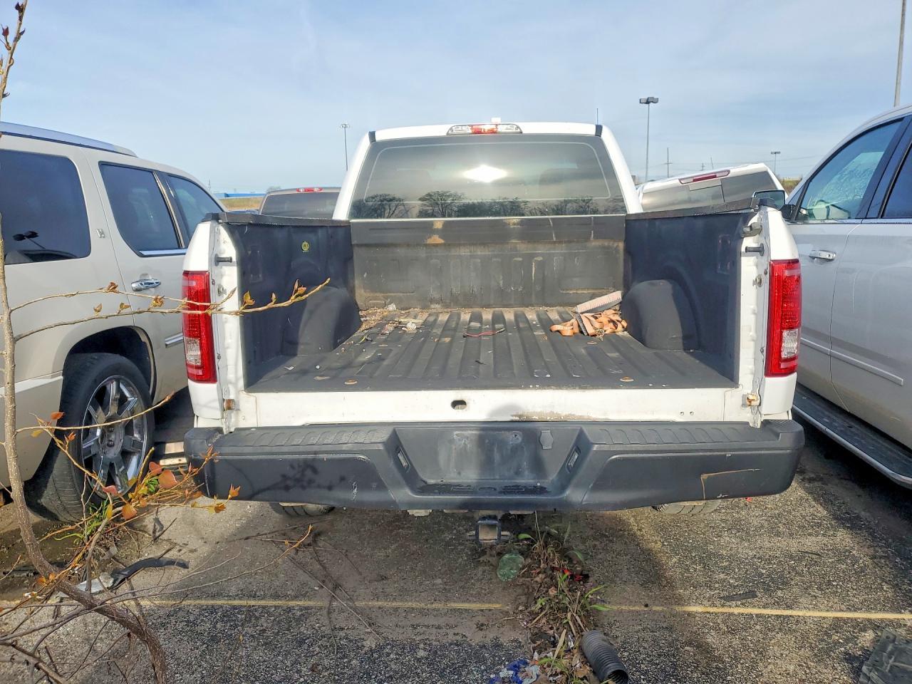 2015 Ford F150 - Фото 6