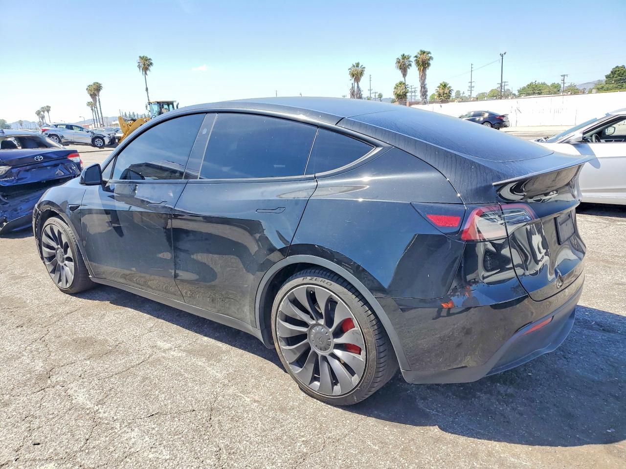 2023 Tesla Model Y - Image 2