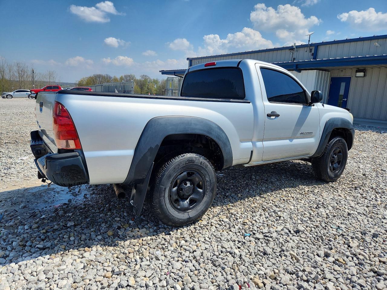 2008 Toyota Tacoma Deluxe - Фото 3
