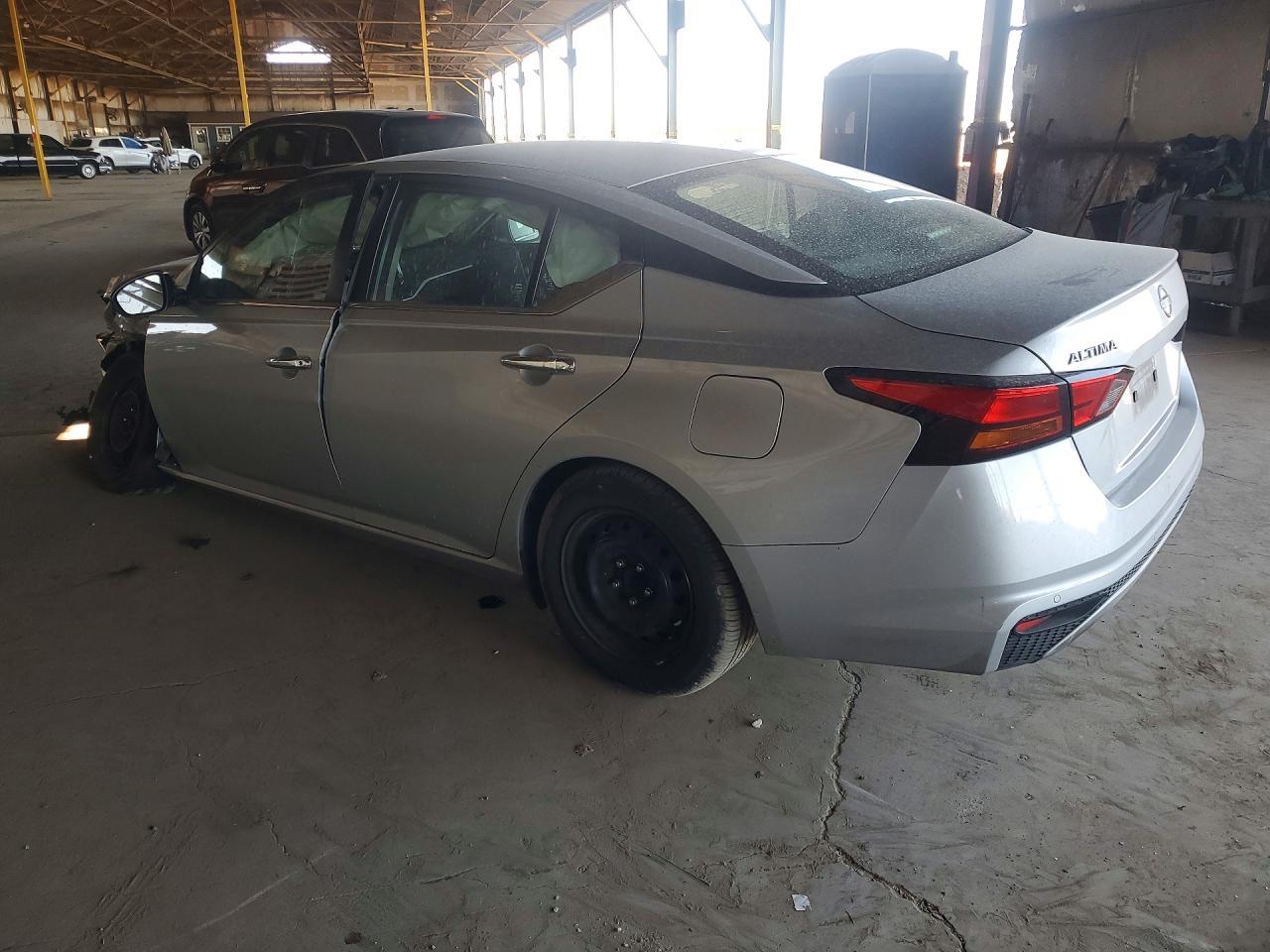 2024 Nissan Altima S - Фото 2