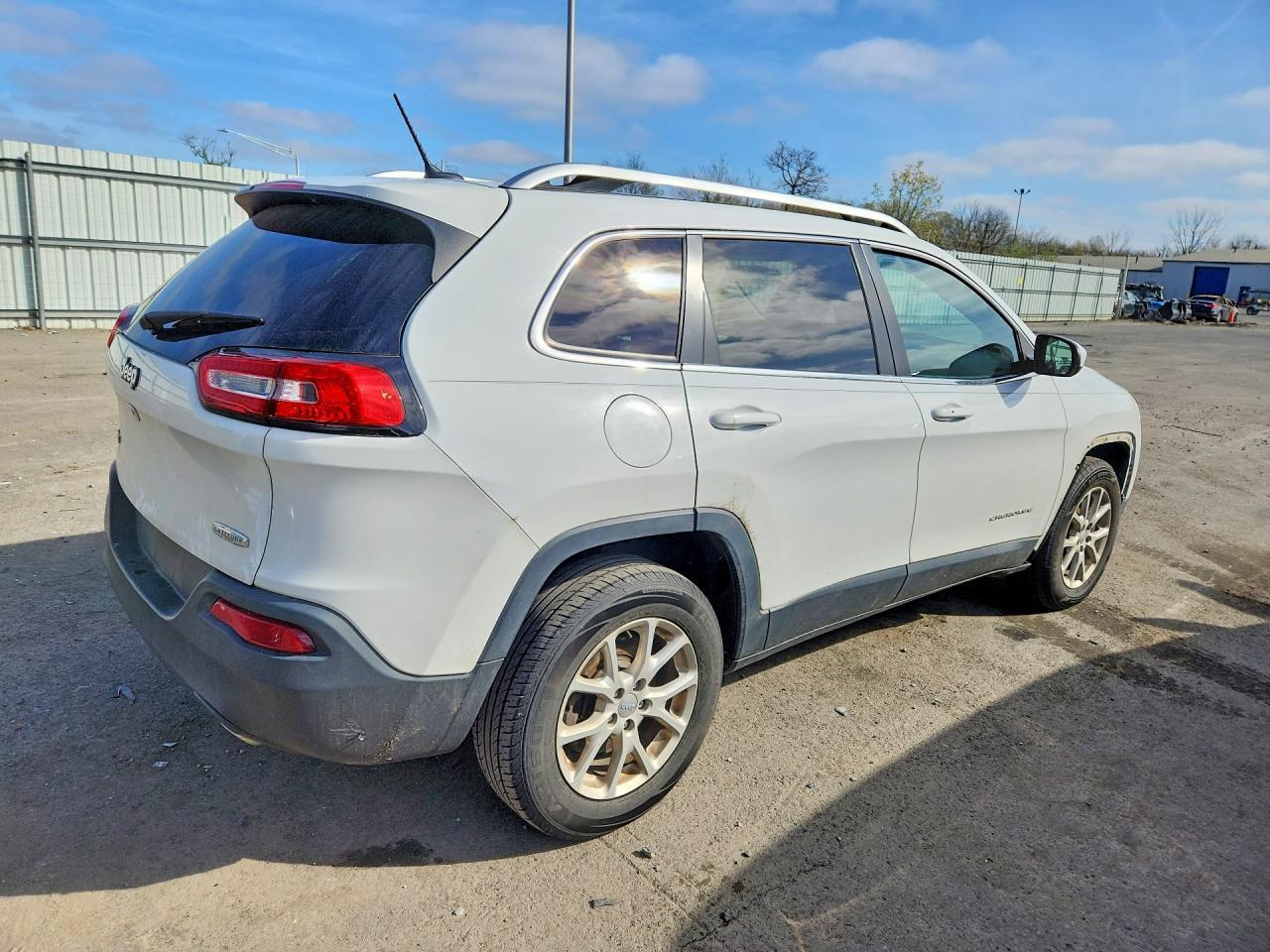 2014 Jeep Cherokee Latitude - Фото 3