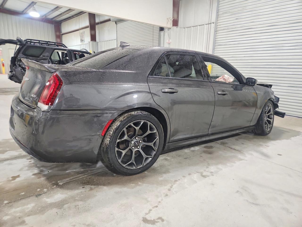 2017 Chrysler 300 S - Image 3