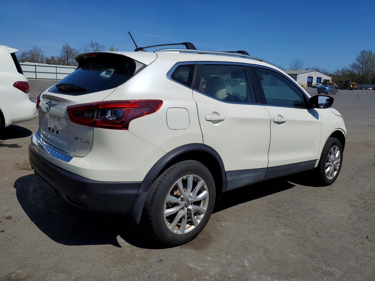 2020 Nissan Rogue Sport Sv - Image 3