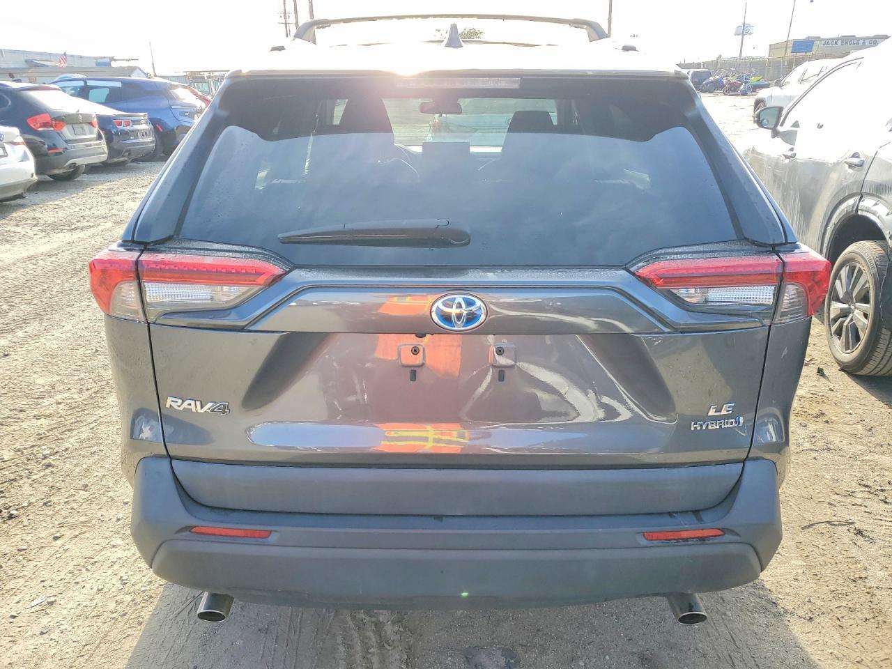 2021 Toyota Rav4 Le - Image 6