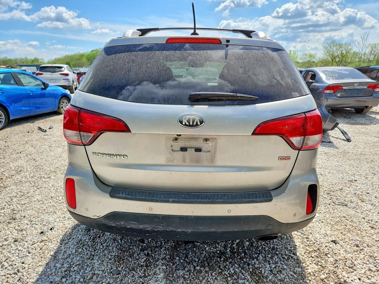 2014 Kia Sorento Lx - Image 6