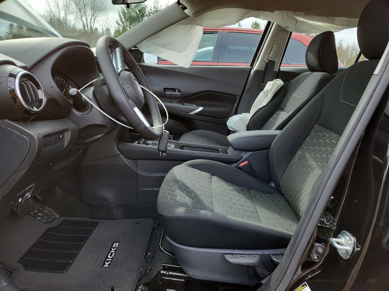 2025 Nissan Kicks Play Sv - Image 7