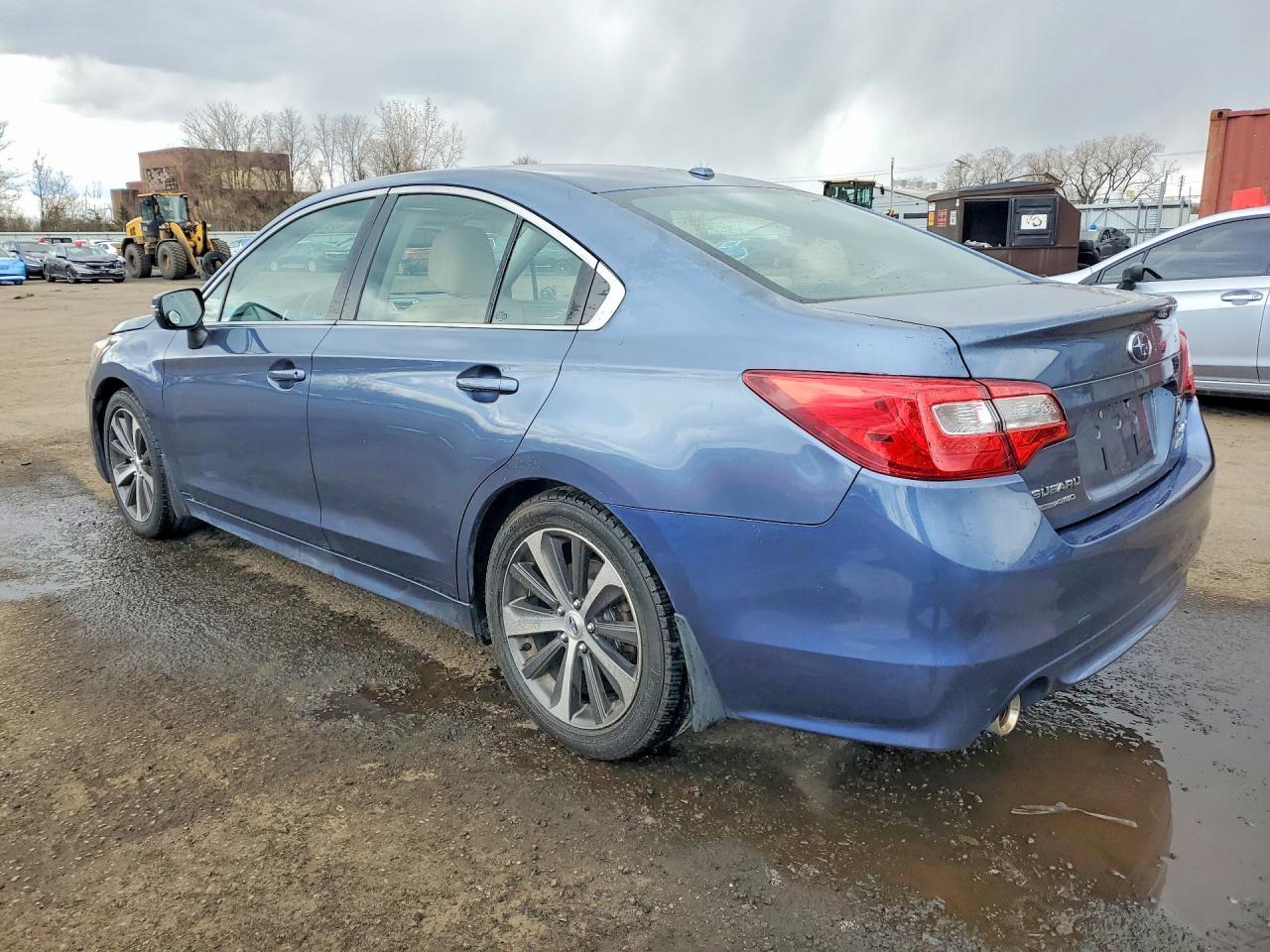 2015 Subaru Legacy 2.5I Limited - Фото 2