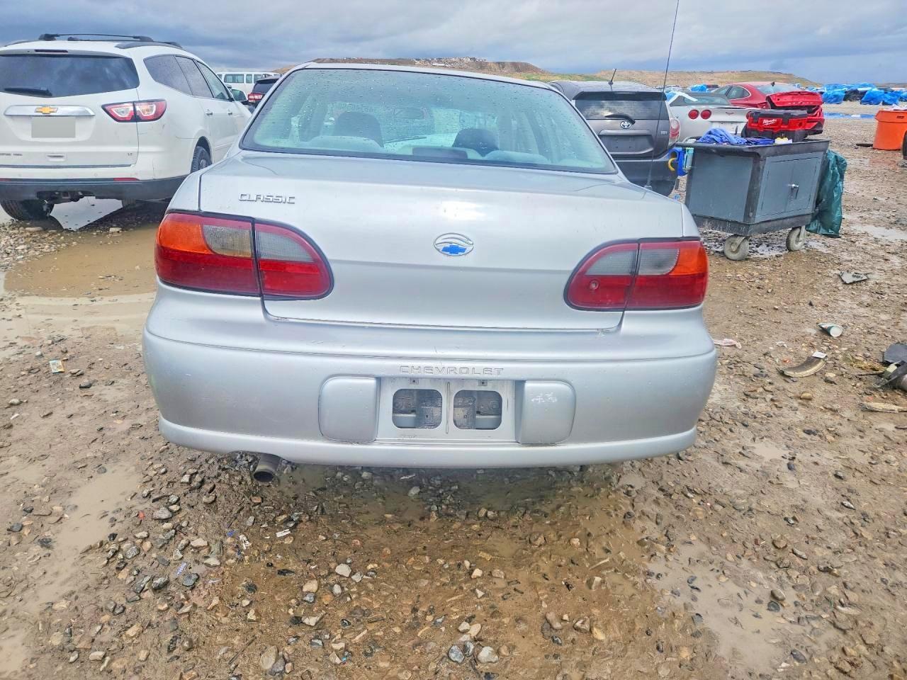 2005 Chevrolet Classic - Фото 6