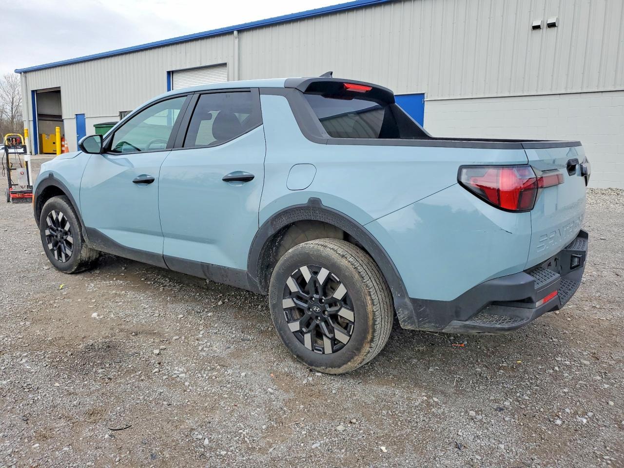 2025 Hyundai Santa Cruz Se - Image 2