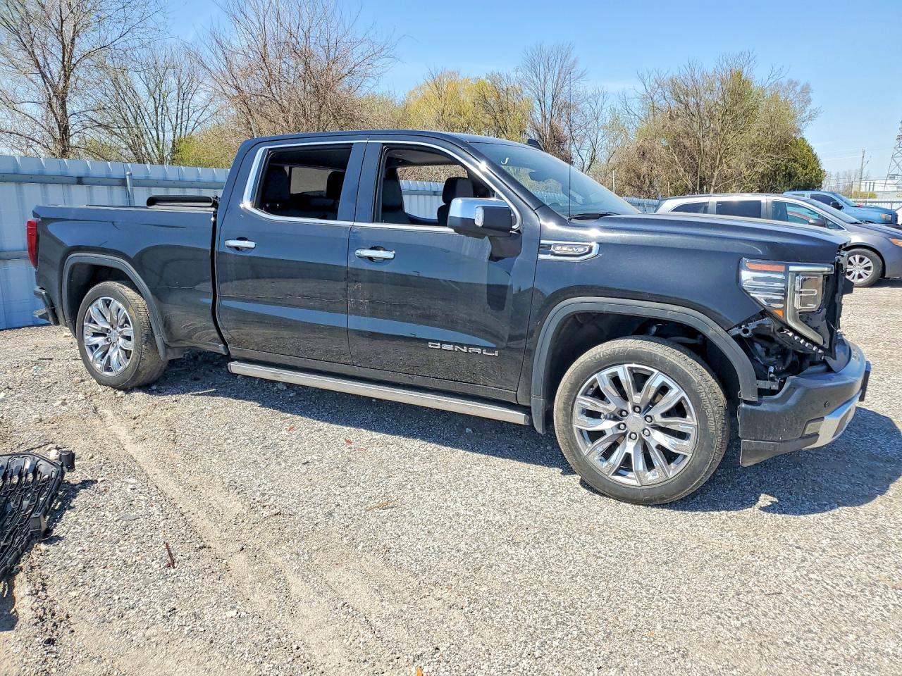 2024 GMC Sierra K1500 Denali - Image 4