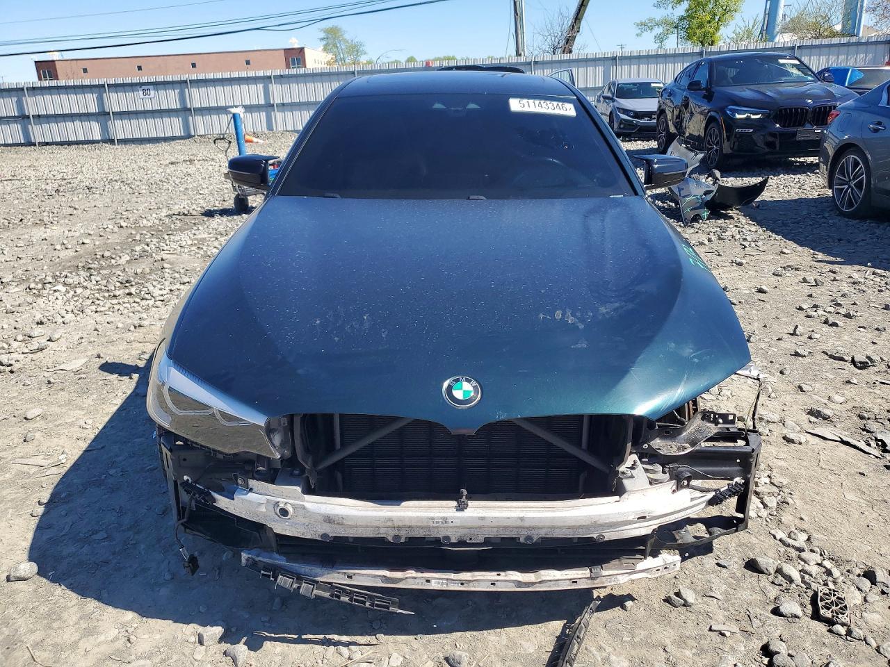2020 BMW 530 Xi - Фото 5