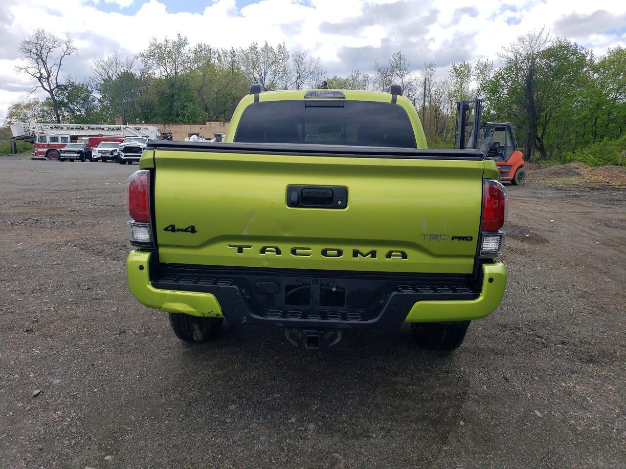 2022 Toyota Tacoma Double Cab - Image 6