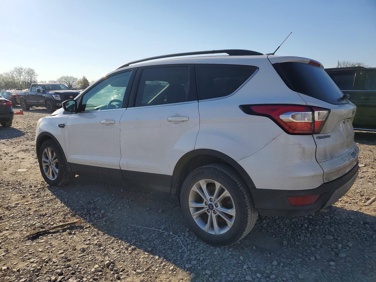 2017 Ford Escape Se - Image 2